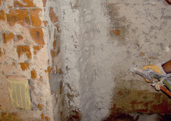 Regulacja zawilgocenia murów
