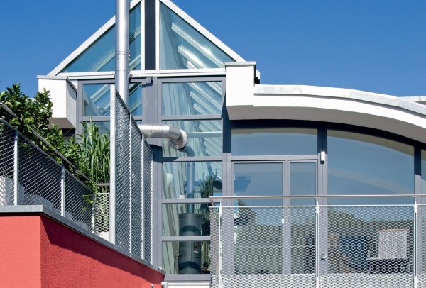 siatka cięto- ciągniona MEVACO do realizacji balustrad i aranżacji wejścia