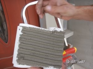 Sztukaterie wokół drzwi krok po kroku
