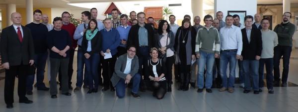 Uczestnicy seminarium w siedzibie Remmersa