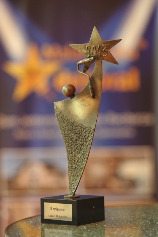 Statuetka Malarz Roku Dekoral 2013 trafiła do firmy AGRODEX Bogdan Demski. Fot. Dekoral