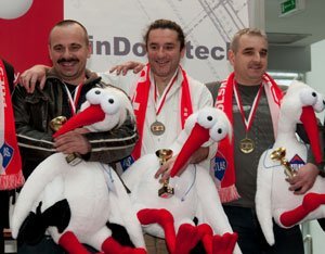 Wojciech Kożyczkowski z Luzina (woj. pomorskie) zwyciężył w II Glazurniczych Mistrzostwach Polski, które odbyły się w 21 stycznia br. na poznańskich targach BUDMA 2008. Organizatorami zawodów było Polskie Zrzeszenie Płytkarzy oraz GRUPA ATLAS.