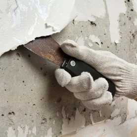 Naprawiamy typowe uszkodzenia ścian wewnętrznych