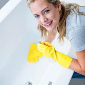 Jak zadbać o akryl w łazience?