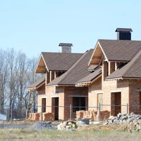 Izolacja fundamentów ścian i piwnic – jak wykonać jesienią i zimą?