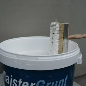 Dlaczego warto gruntować podłoże? Jaki grunt wybrać?