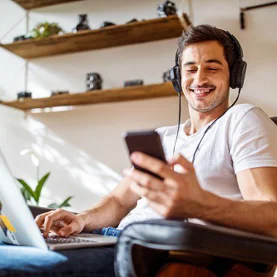 Zostań w domu i rozwijaj swoje kompetencje. Dołącz do Akademii ROCKWOOL!