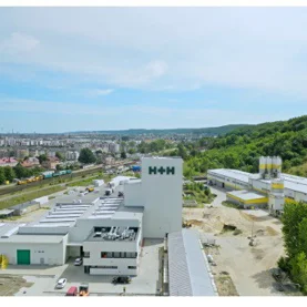 Ruszył nowy zakład H+H produkujący silikaty w Redzie