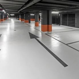 Posadzki poliuretanowe – skuteczna ochrona parkingów w inwestycjach mieszkaniowych