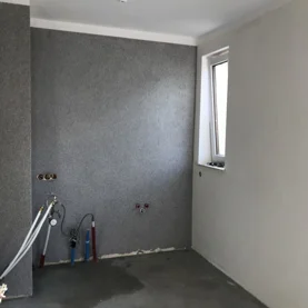 Renowacja metalowych drzwi - jak odświeżyć drzwi zewnętrzne? Krok po kroku!