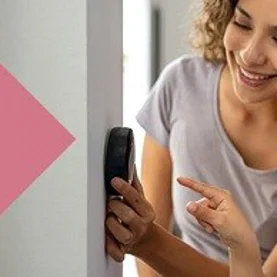 Podaruj mamie elektronikę ułatwiającą życie. Nietypowe prezenty z kategorii Smart Home i smart AGD.