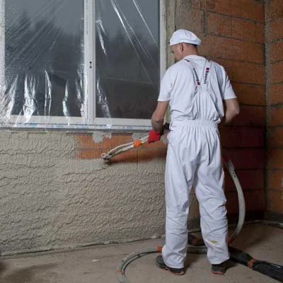 Tynki cementowo-wapienne wciąż na topie. Sprawdź, dlaczego inwestorzy je wybierają