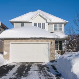 Ciepły garaż na mroźne dni. Jak się przygotować