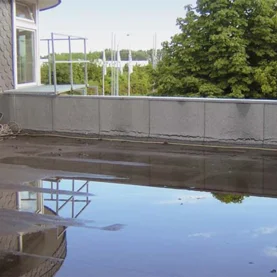 Krycie i naprawa powierzchni dachów według Visbud-Projekt
