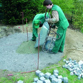 Jak przygotować podbudowę pod kostkę brukową