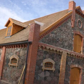 Jak zadbać o elewację z kamienia